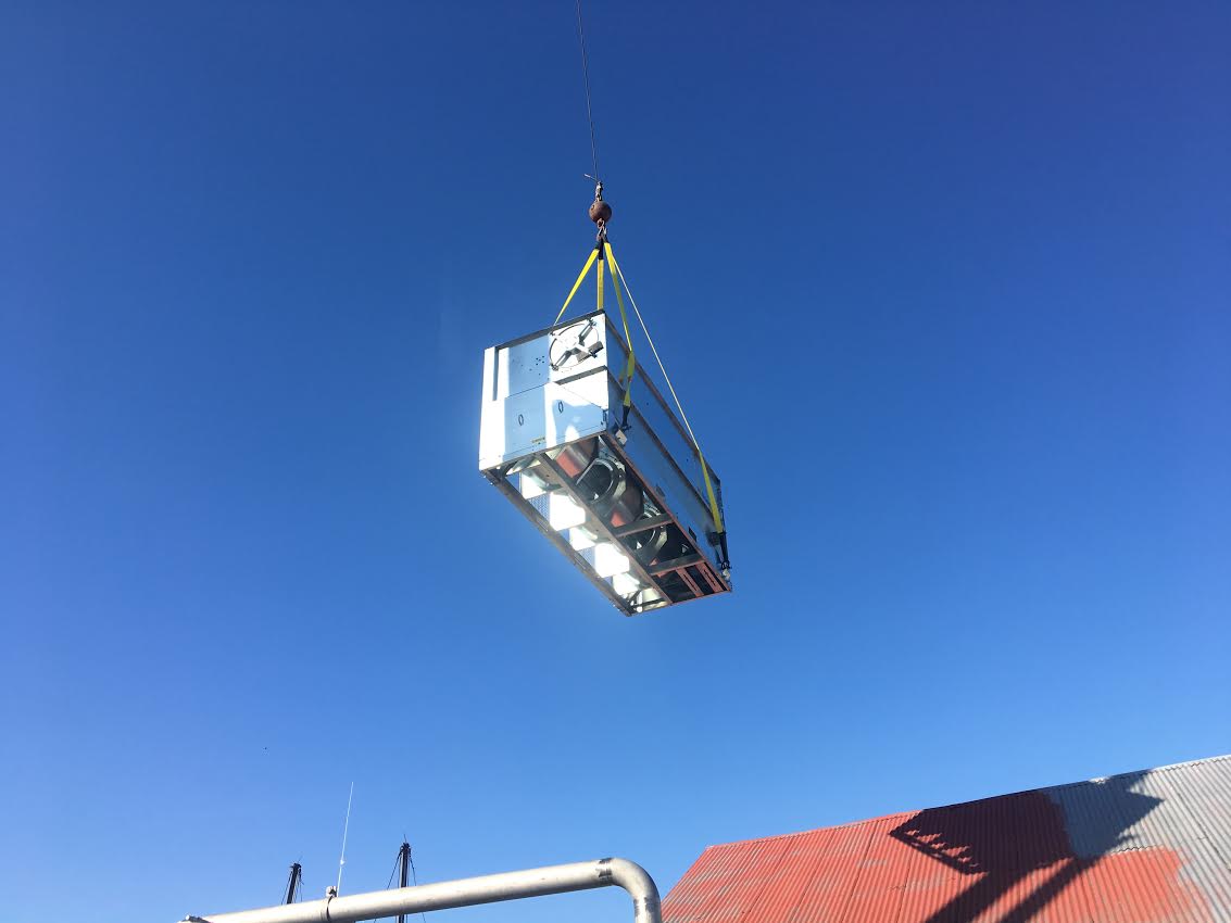 EVAPORATIVE CONDENSER LIFT